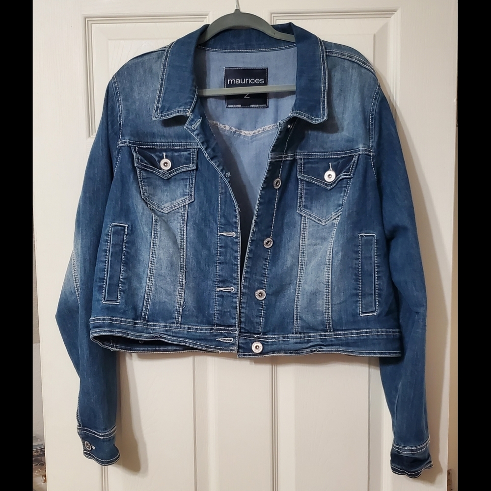 NWOT Maurices Cropped Denim Jacket